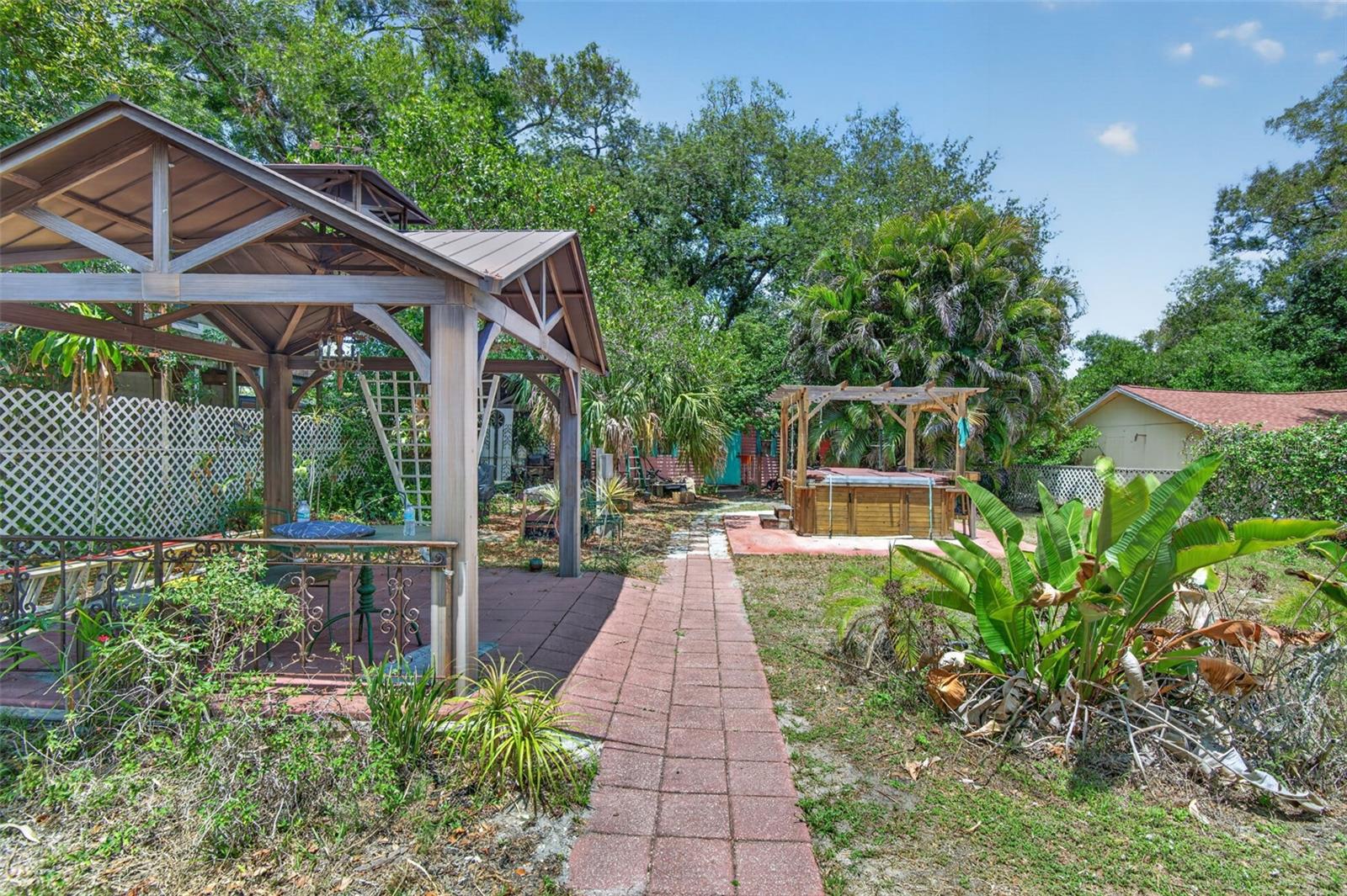 608 BELLEVIEW BLVD