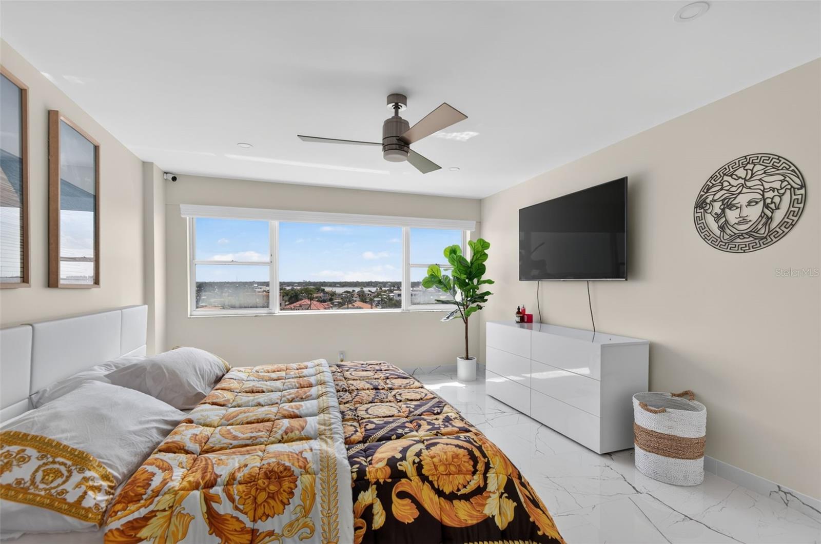 31 ISLAND WAY #508