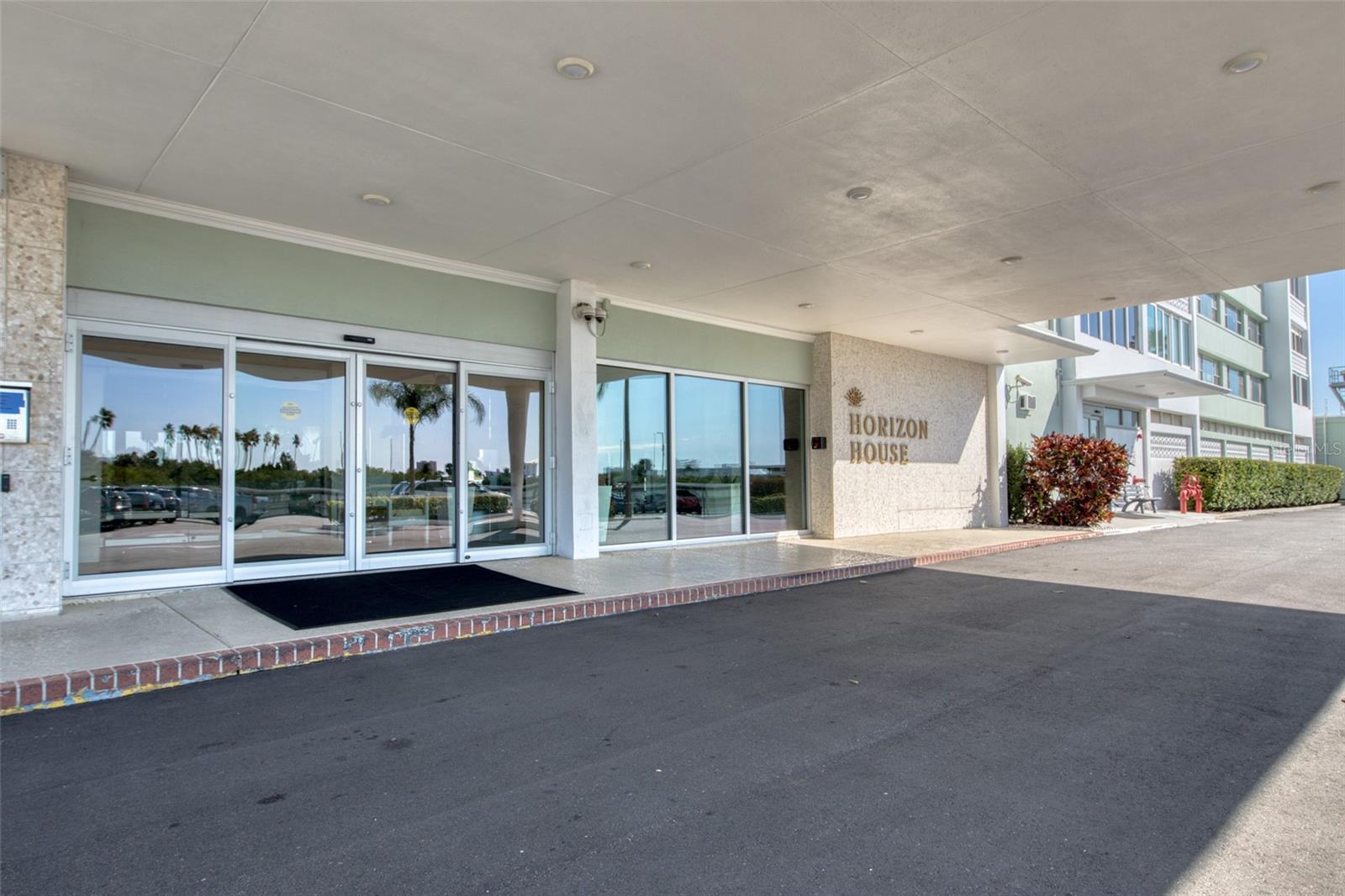 31 ISLAND WAY #508