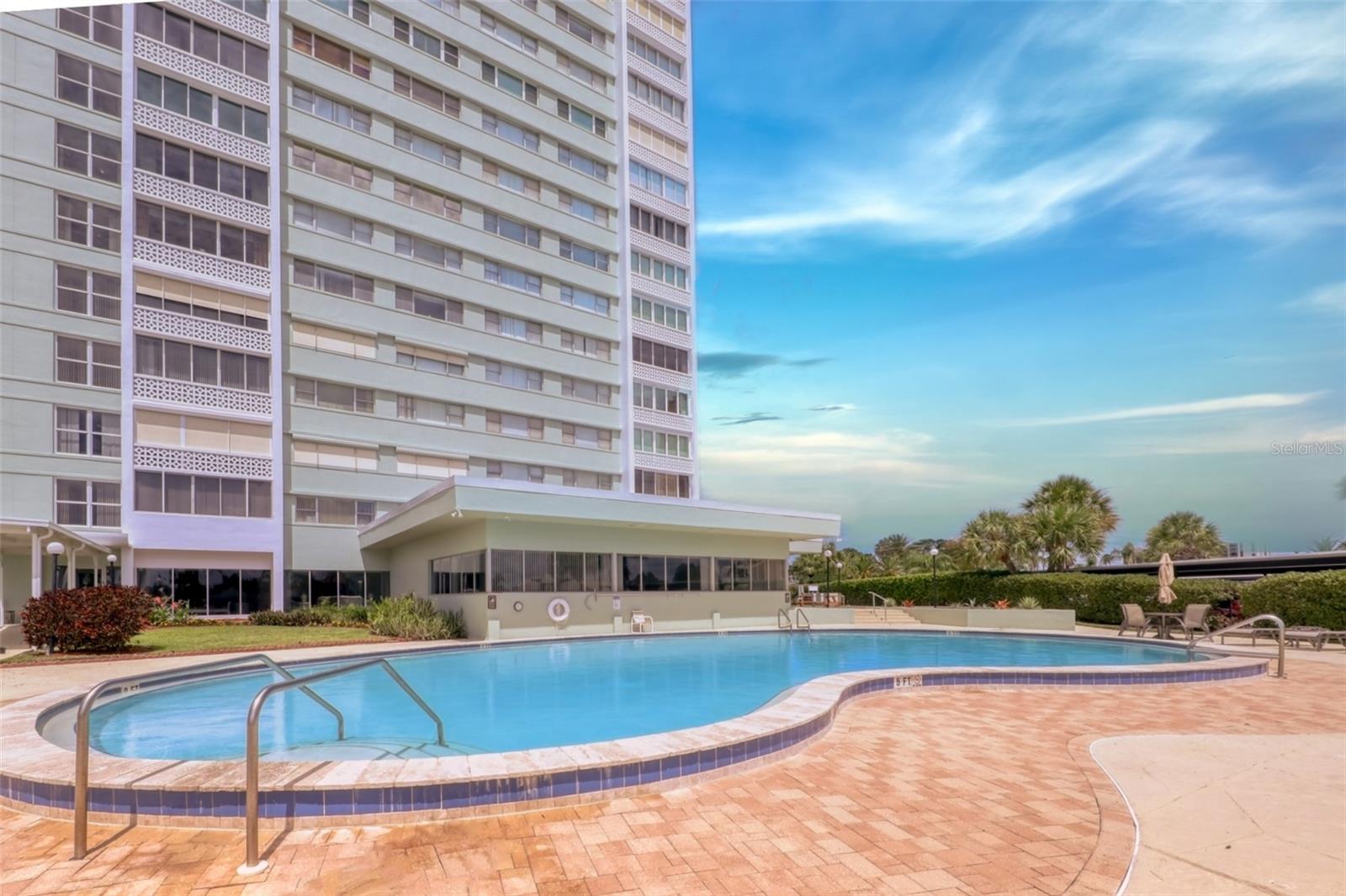 31 ISLAND WAY #508
