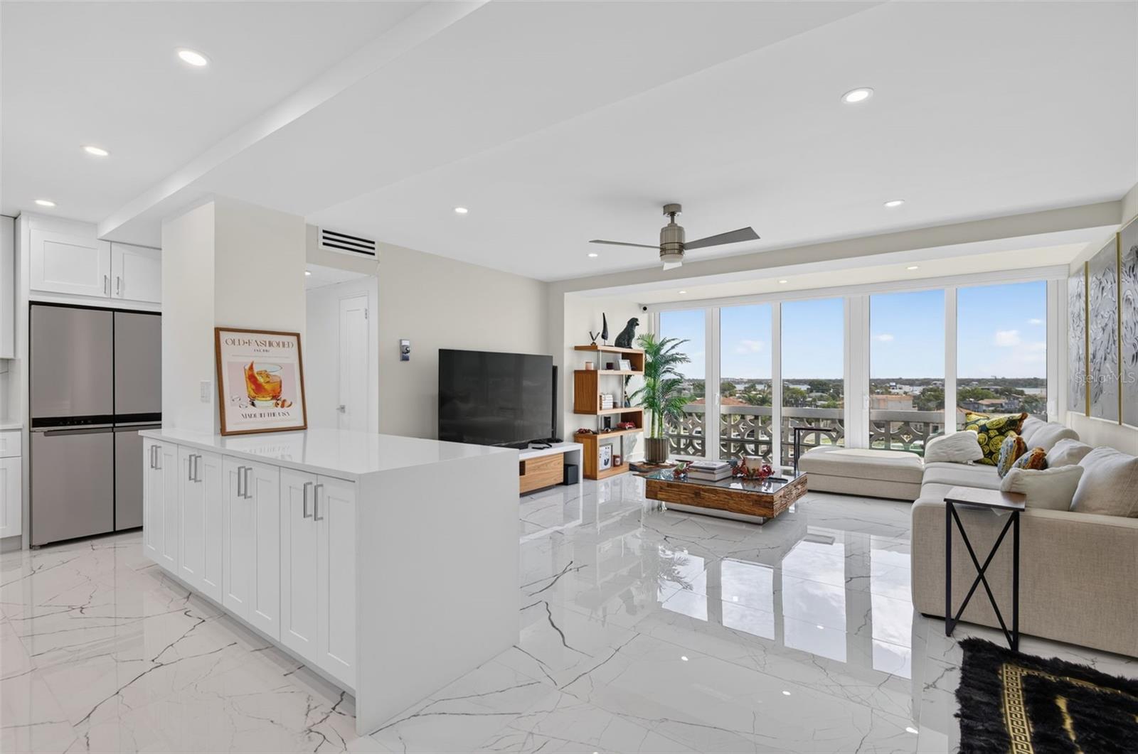 31 ISLAND WAY #508