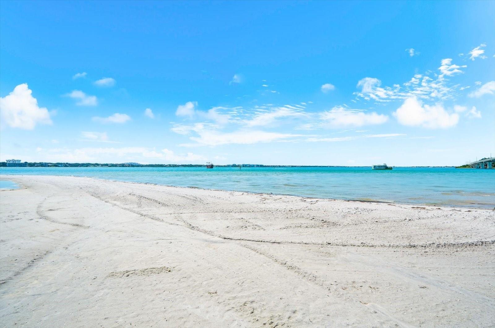 868 BAYWAY BLVD #307