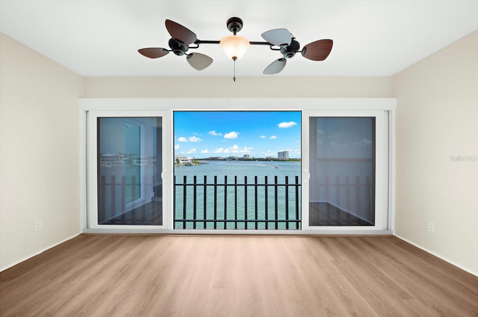 868 BAYWAY BLVD #307