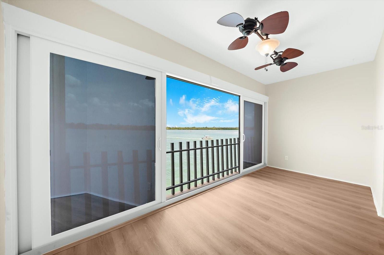 868 BAYWAY BLVD #307