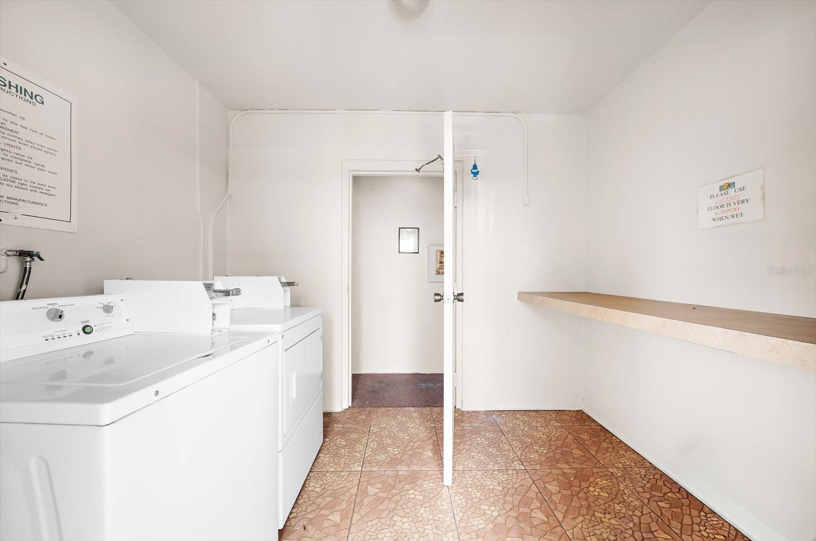 868 BAYWAY BLVD #307