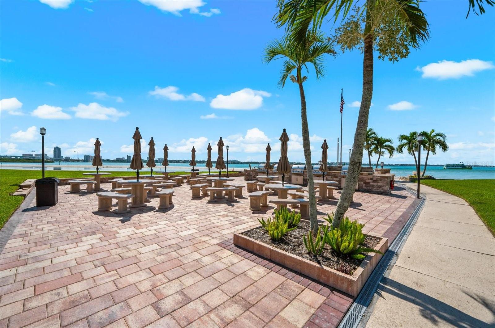 868 BAYWAY BLVD #307