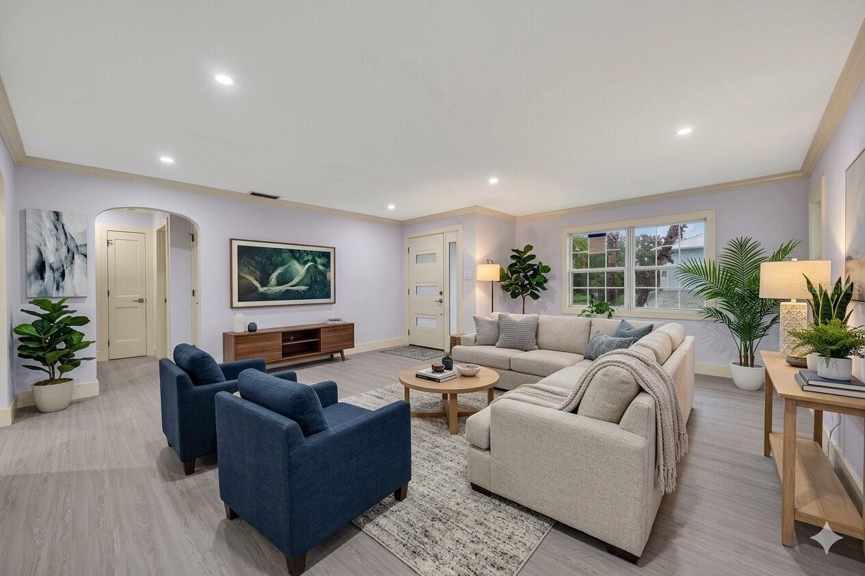 870 NARCISSUS AVE