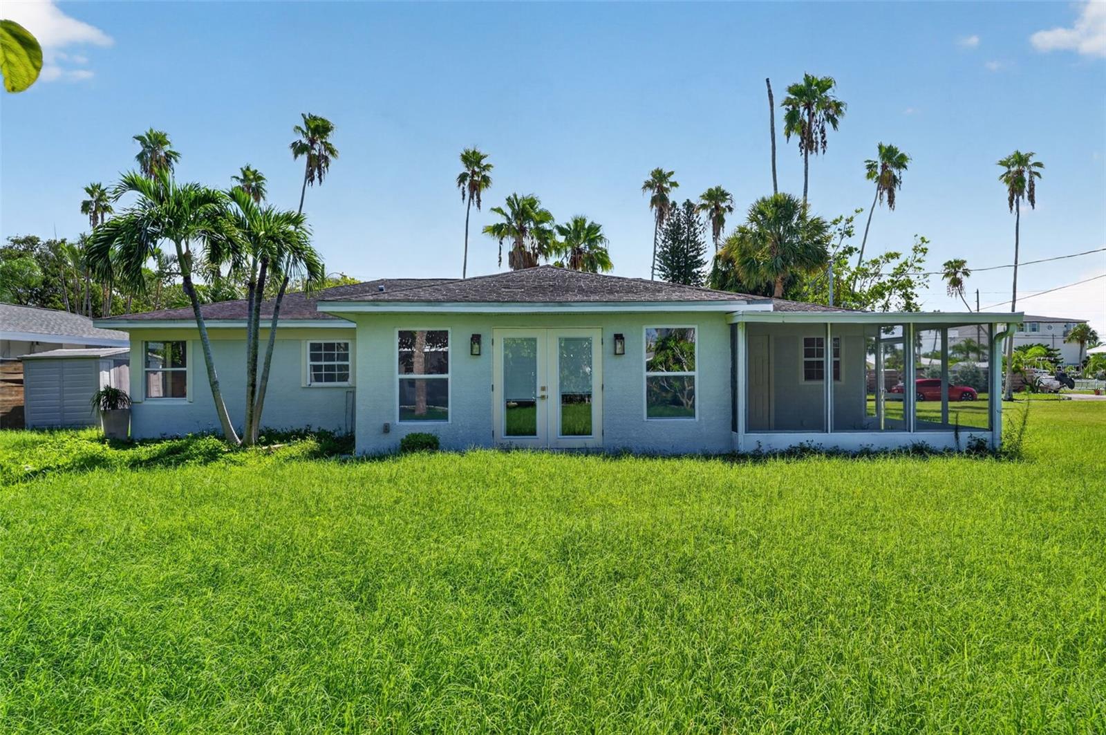870 NARCISSUS AVE