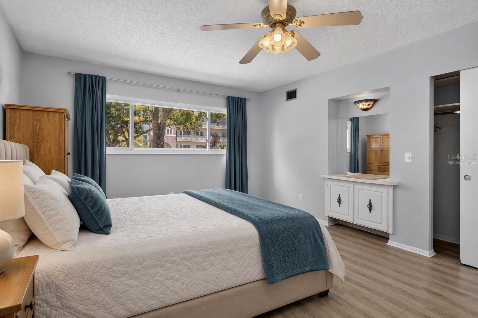 2280 WORLD PARKWAY BLVD #18