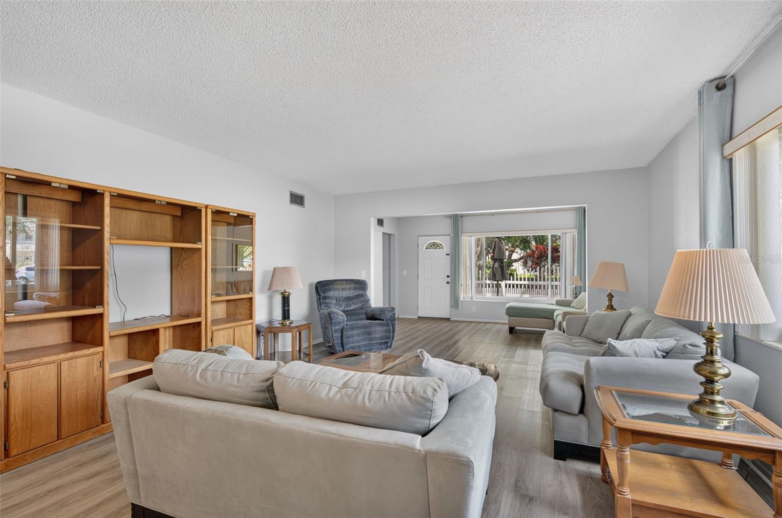 2280 WORLD PARKWAY BLVD #18