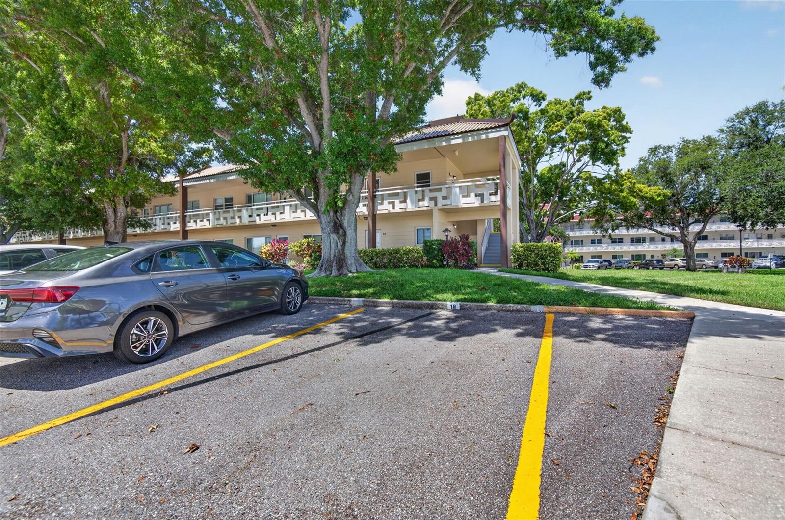 2280 WORLD PARKWAY BLVD #18