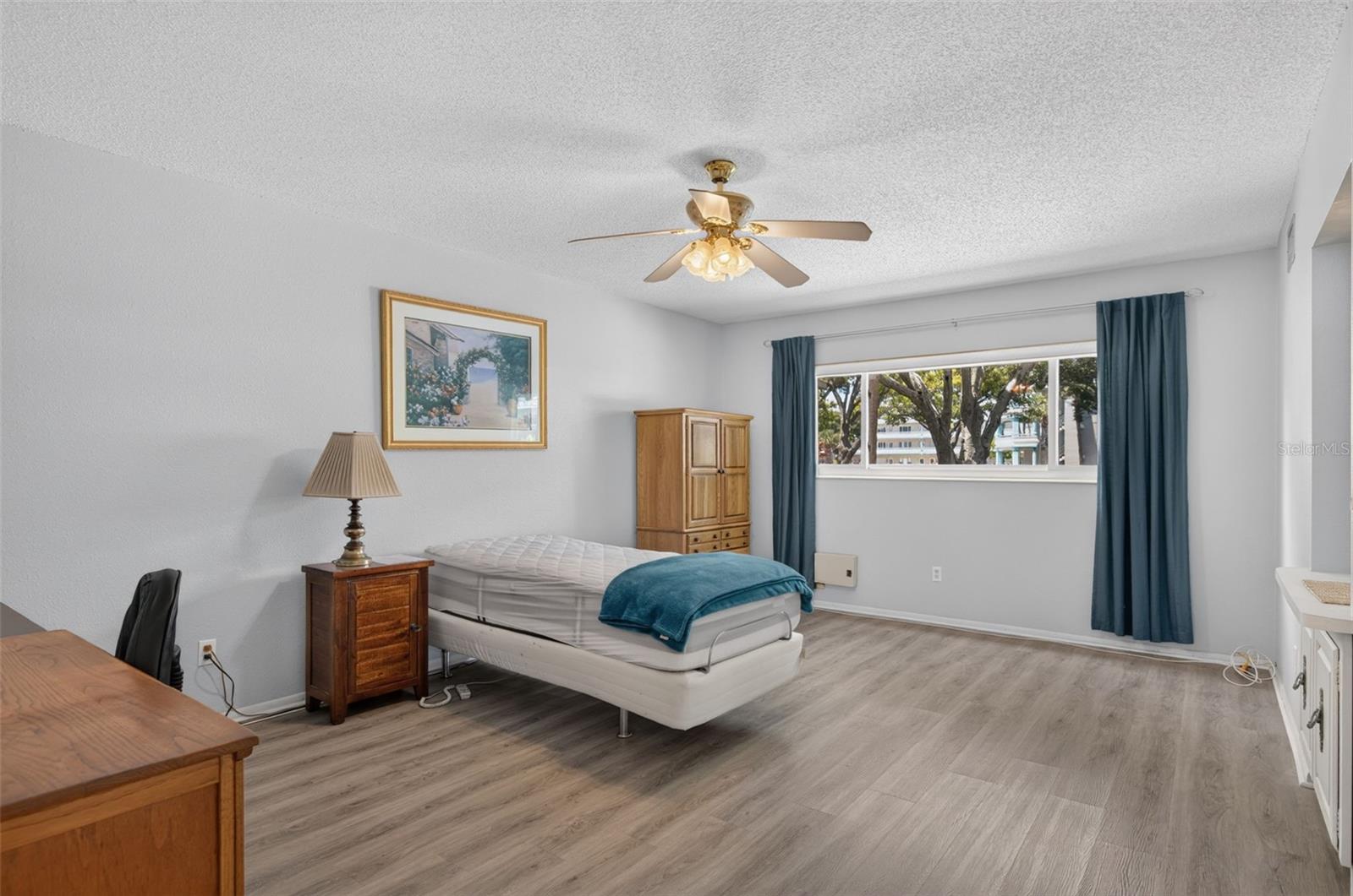 2280 WORLD PARKWAY BLVD #18