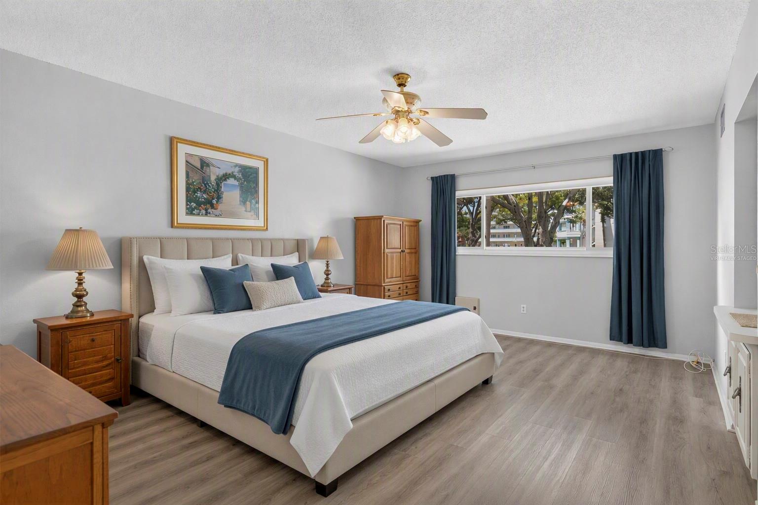 2280 WORLD PARKWAY BLVD #18