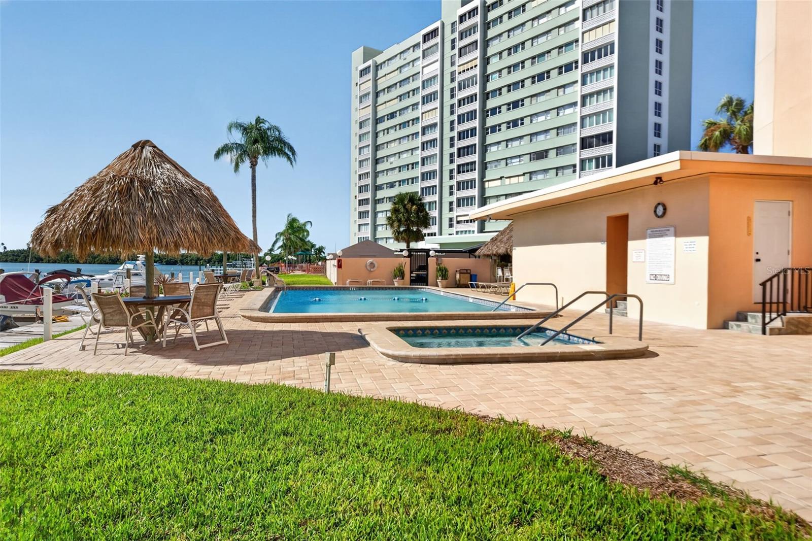 51 ISLAND WAY #1100