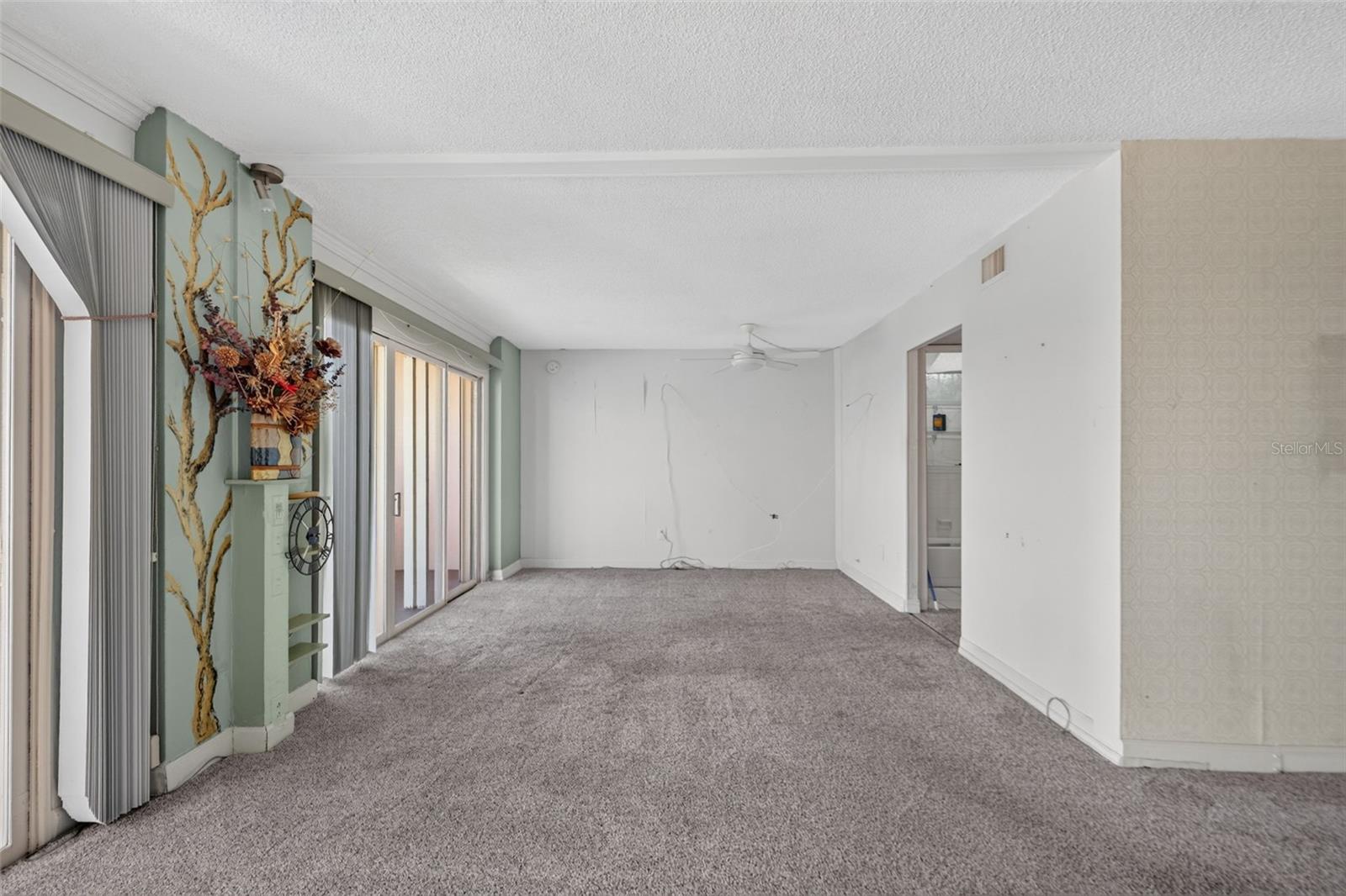51 ISLAND WAY #1100