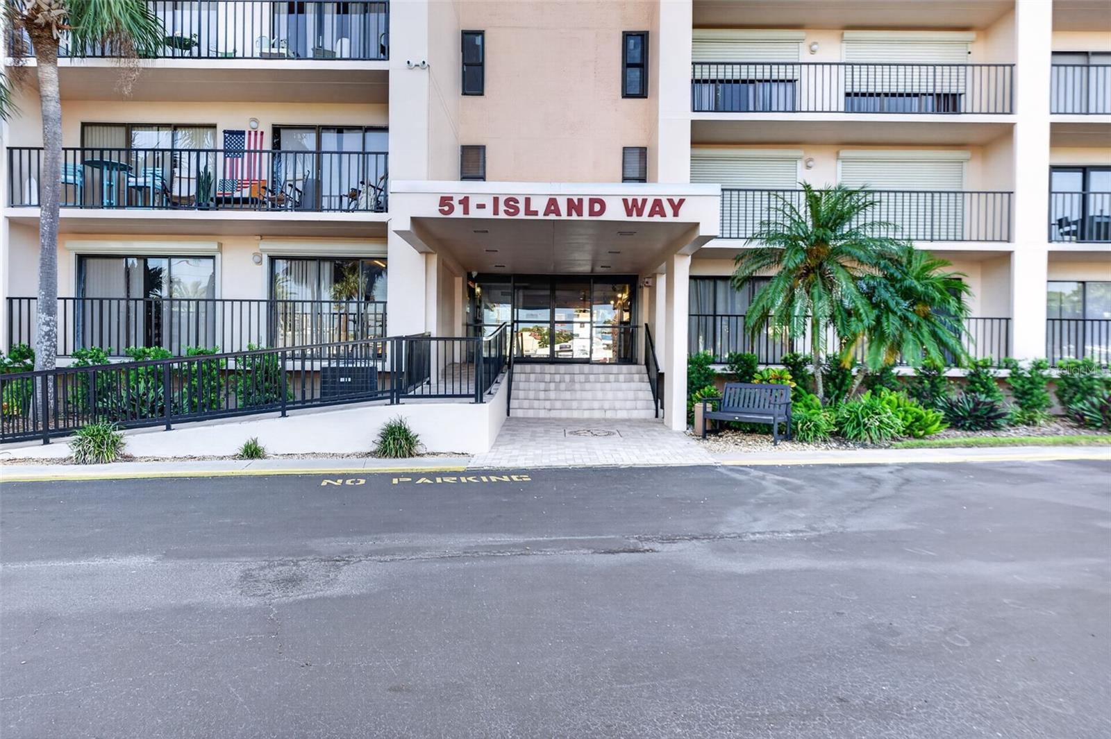 51 ISLAND WAY #1100