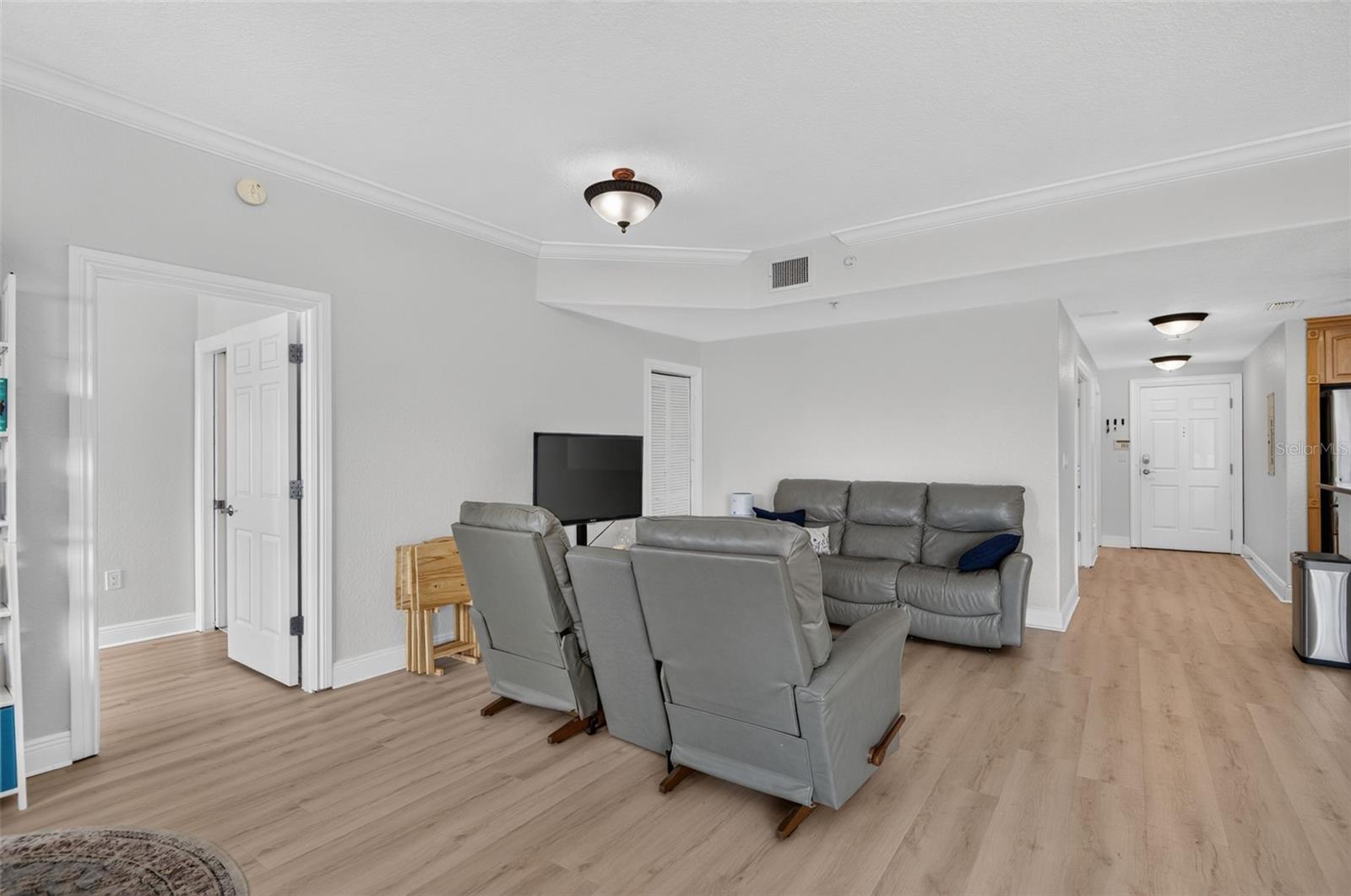 700 N OSCEOLA AVE #406