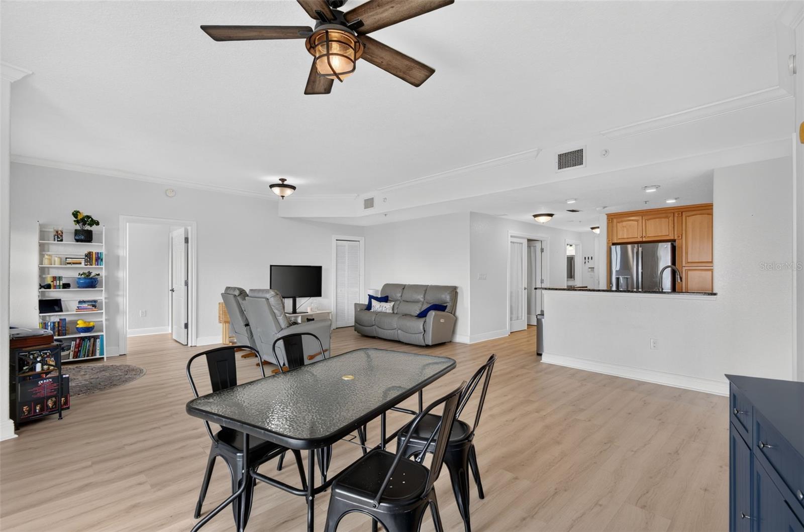 700 N OSCEOLA AVE #406