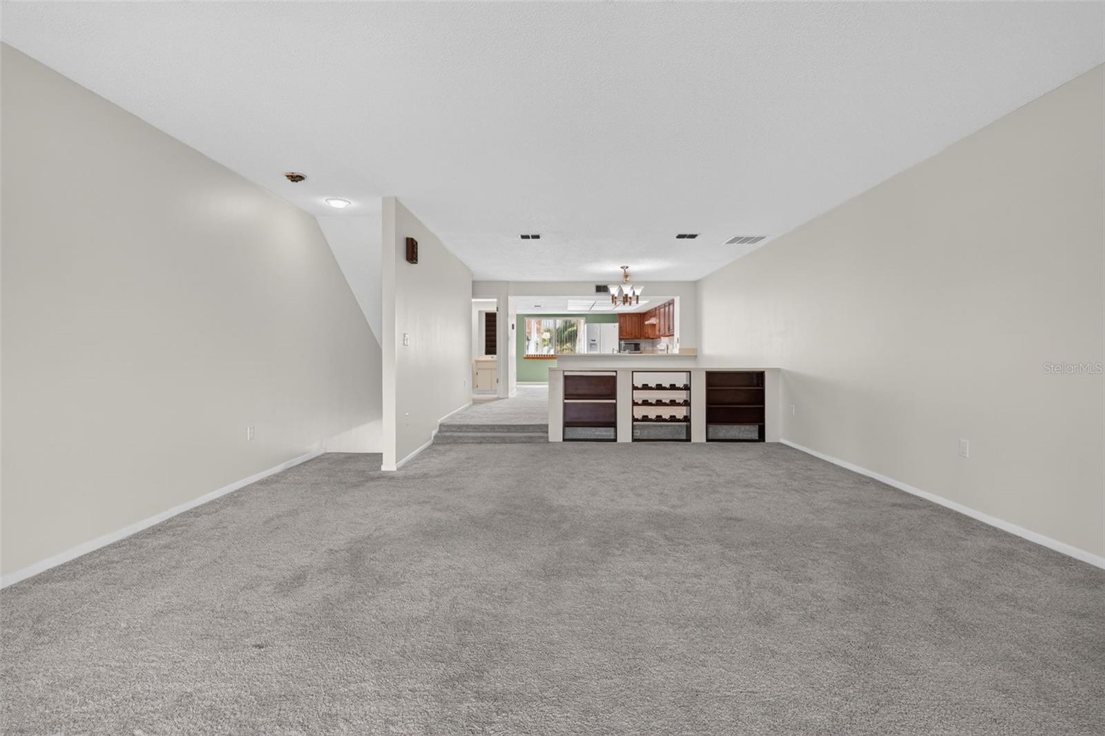 406 SANDY HOOK RD