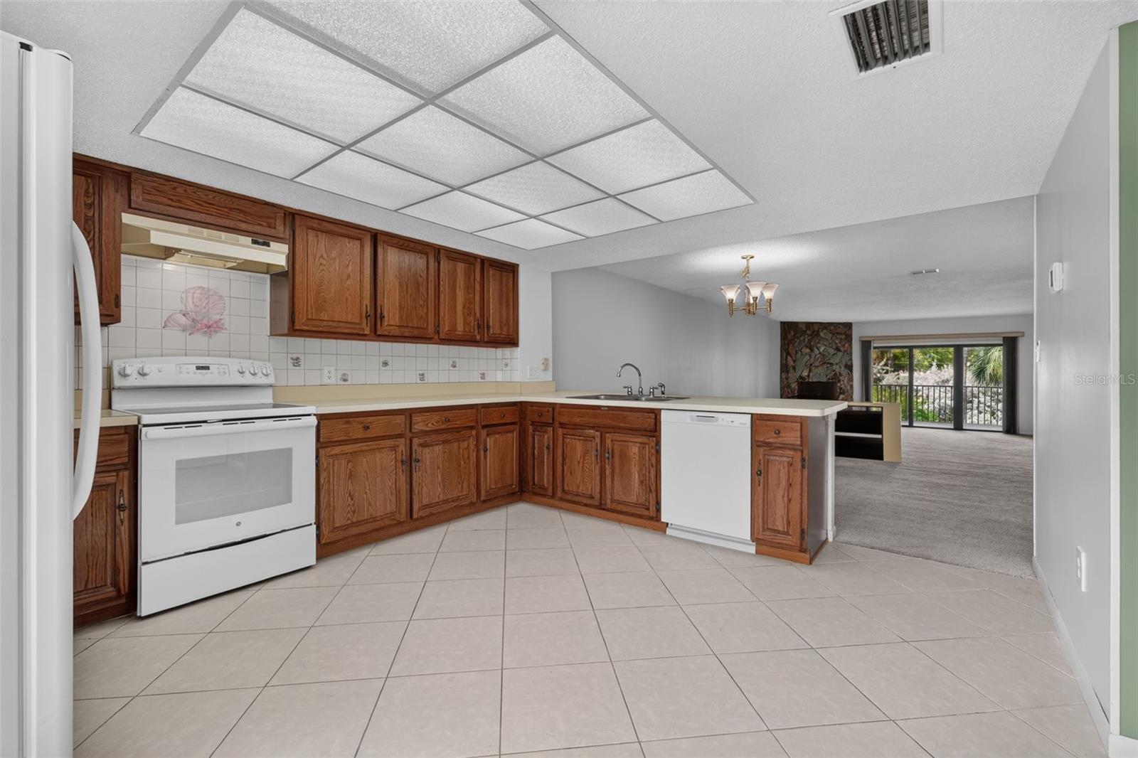 406 SANDY HOOK RD