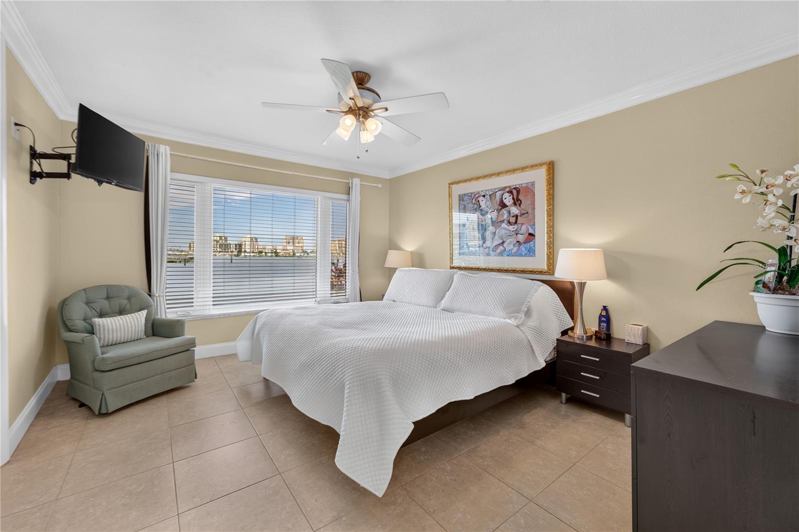 400 LARBOARD WAY #106