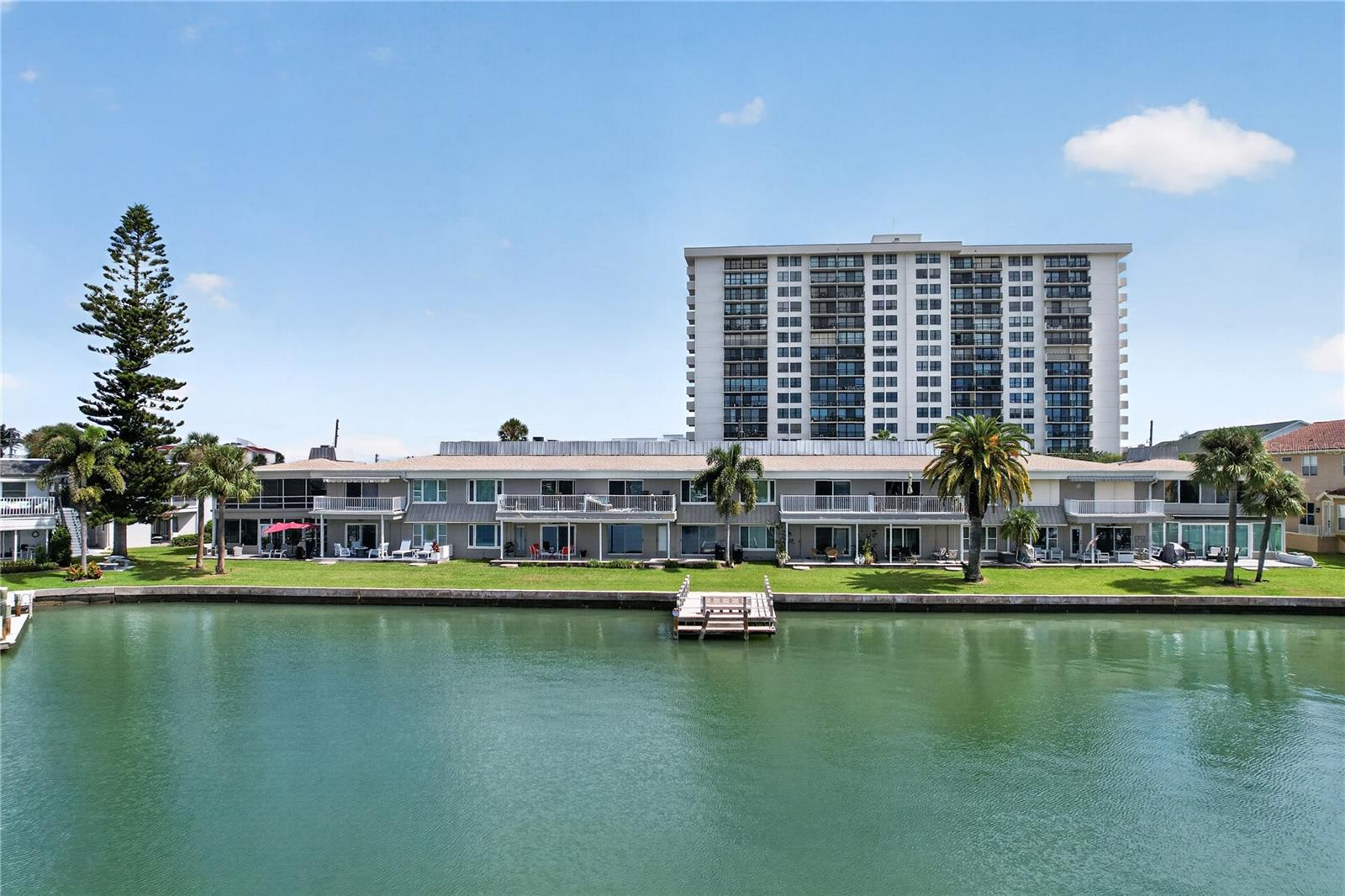 400 LARBOARD WAY #106