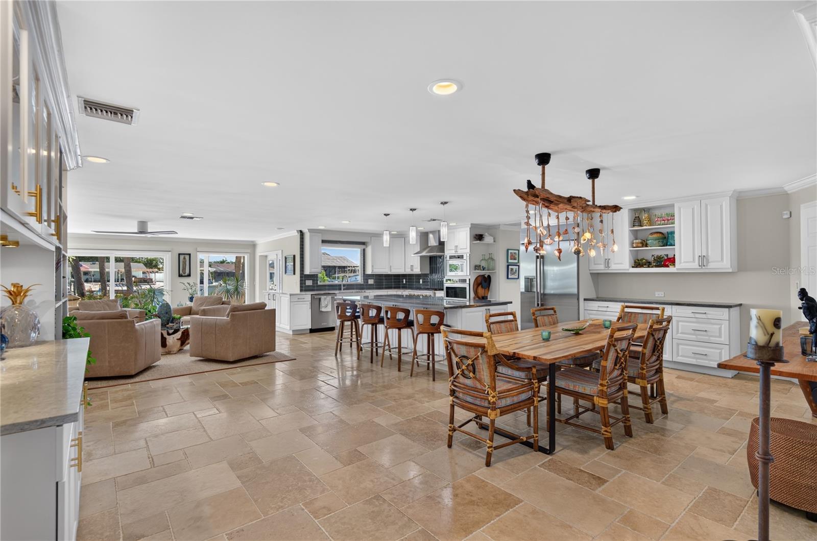 779 ISLAND WAY