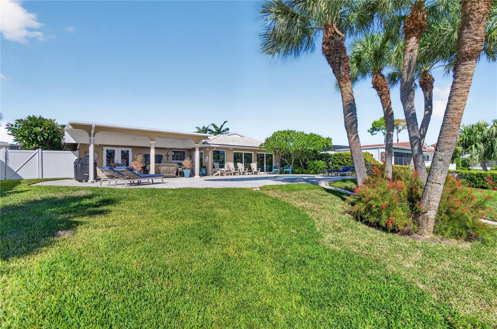 779 ISLAND WAY