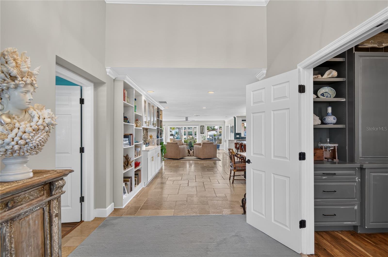 779 ISLAND WAY