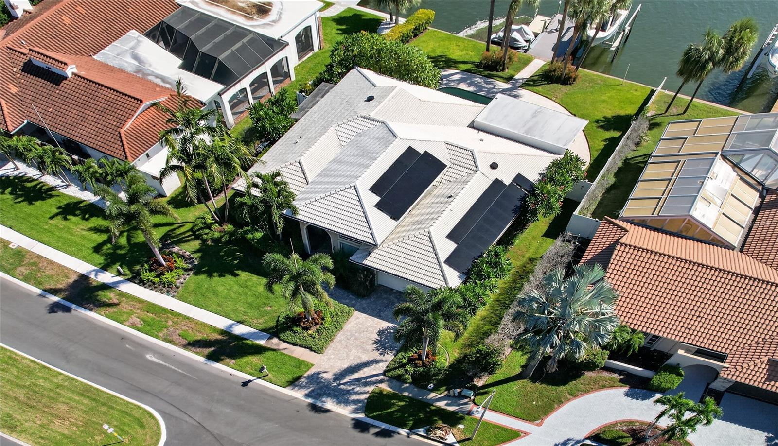779 ISLAND WAY