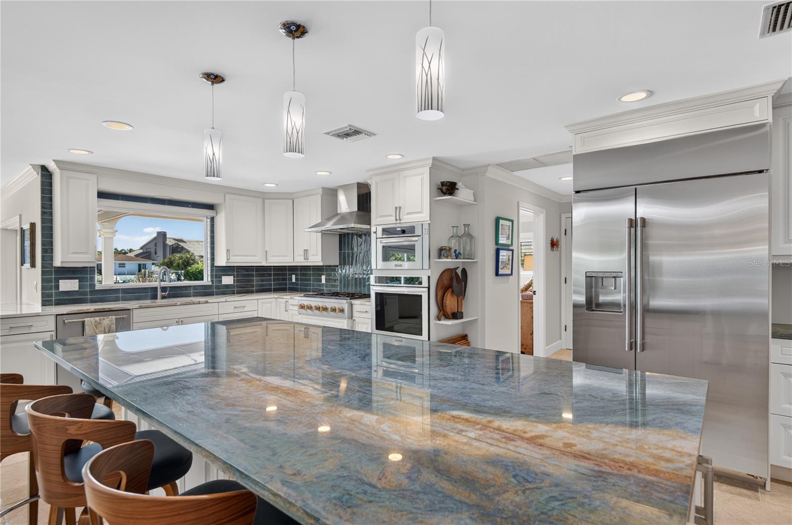 779 ISLAND WAY