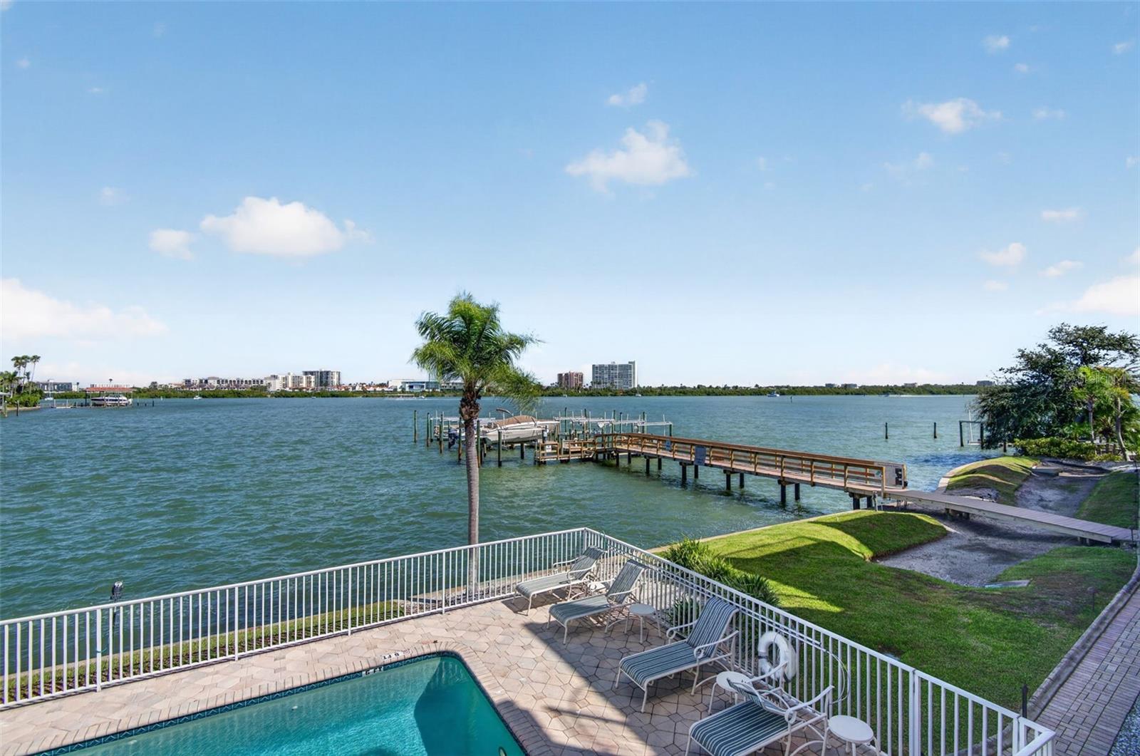 200 BRIGHTWATER DR #3