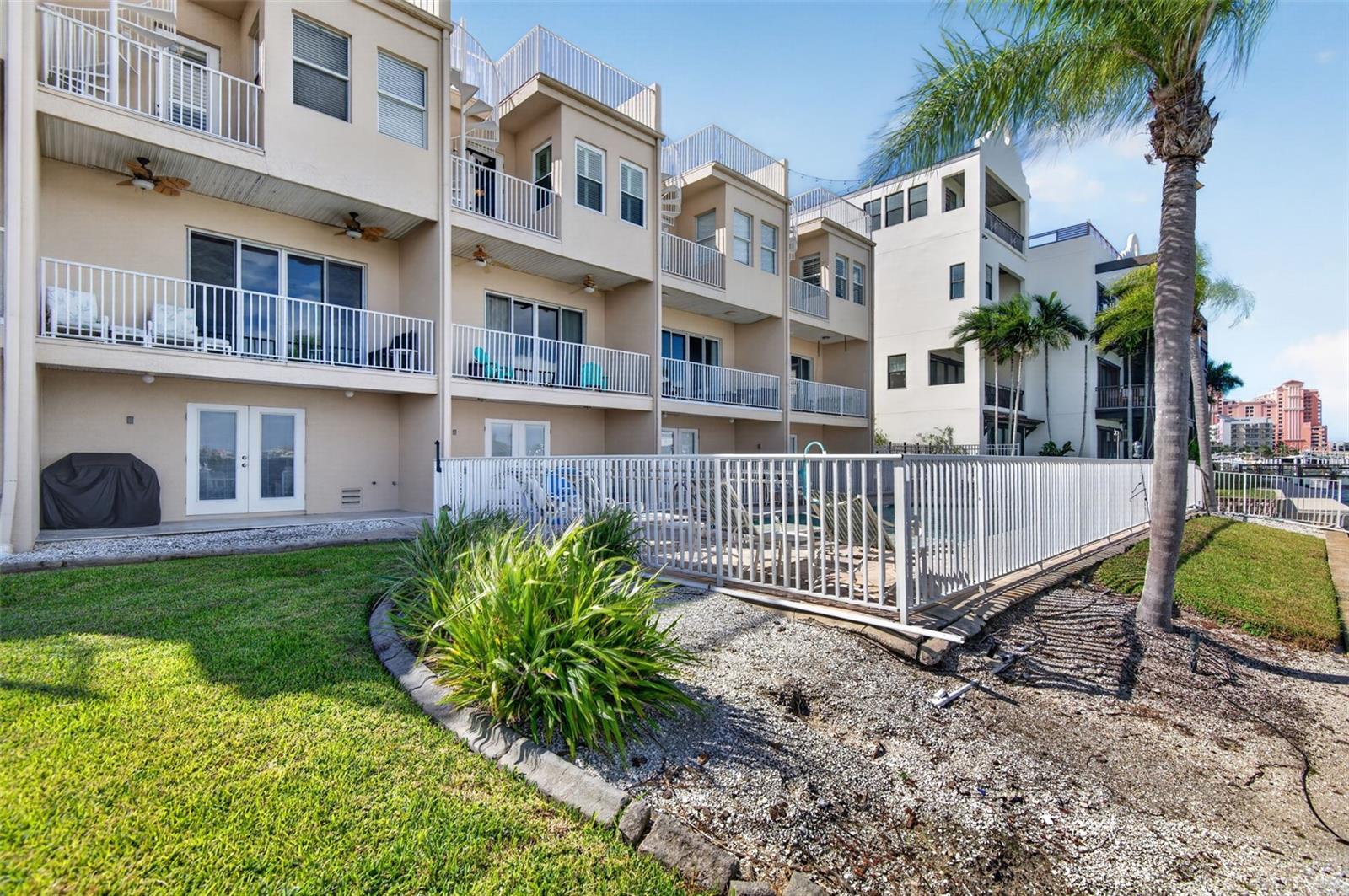 200 BRIGHTWATER DR #3