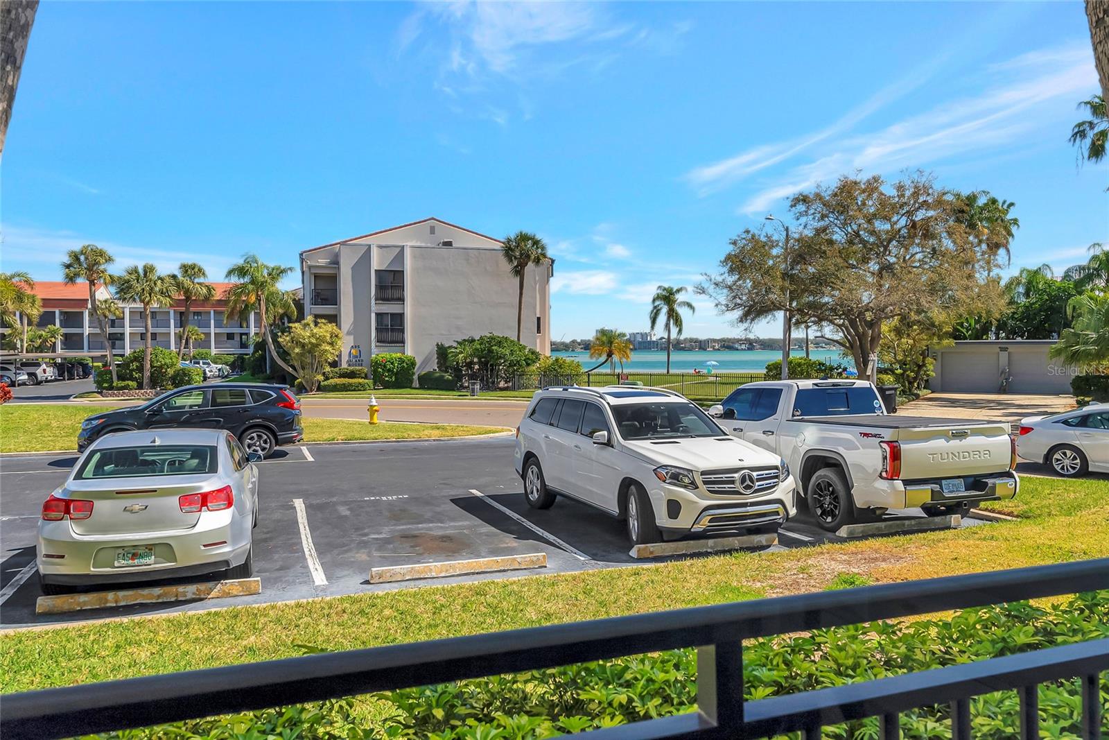 855 BAYWAY BLVD #101