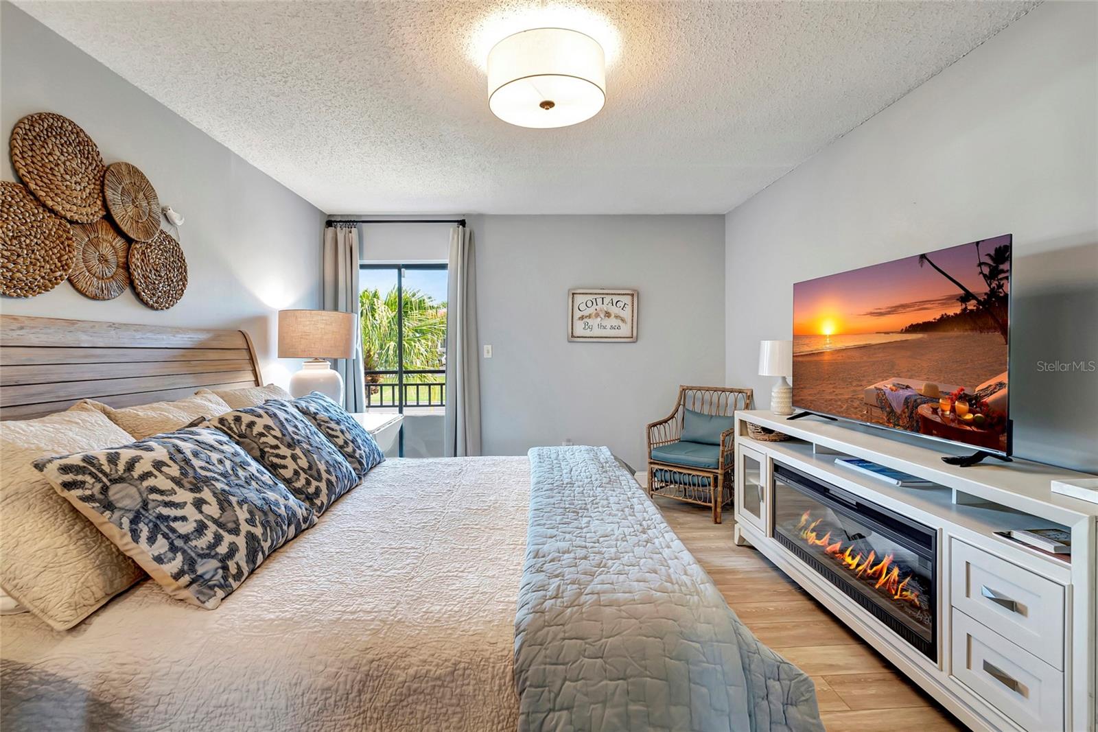 855 BAYWAY BLVD #101