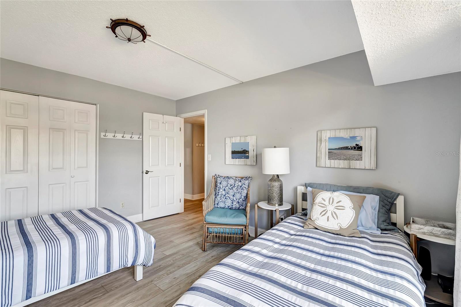 855 BAYWAY BLVD #101