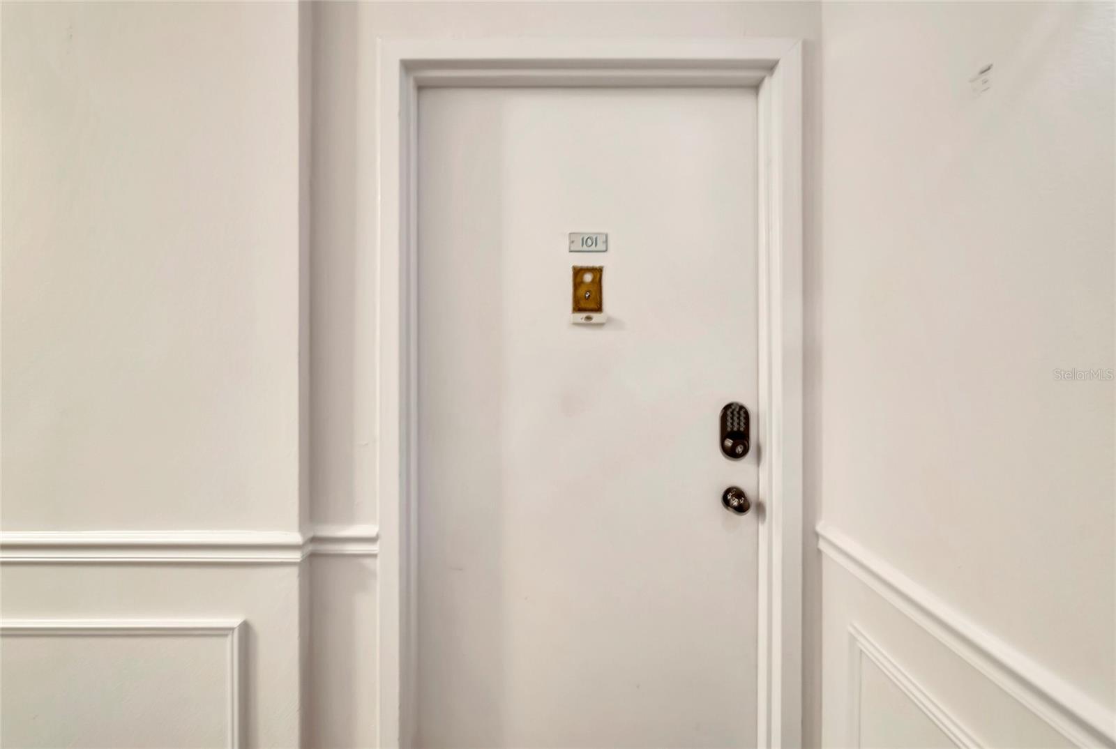 855 BAYWAY BLVD #101