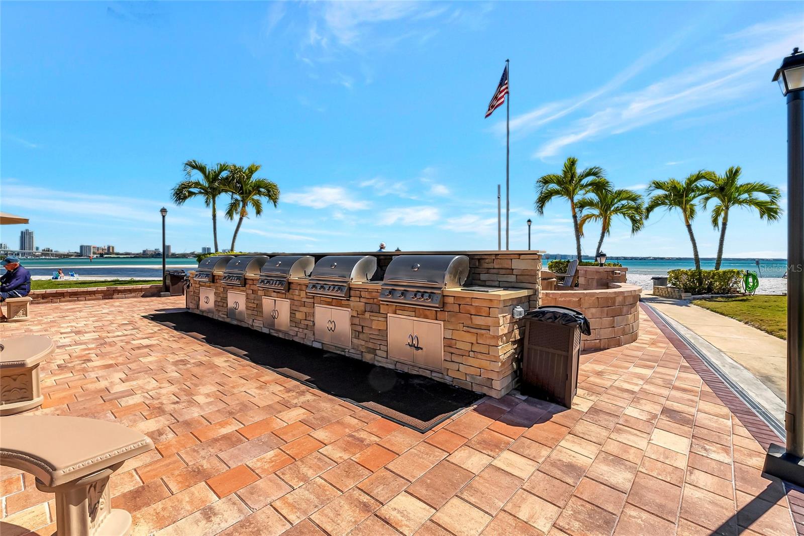 855 BAYWAY BLVD #101