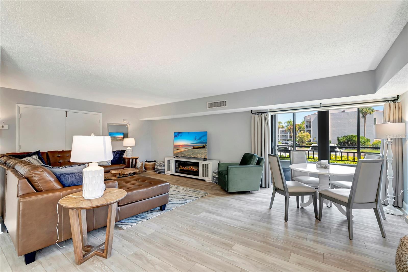 855 BAYWAY BLVD #101