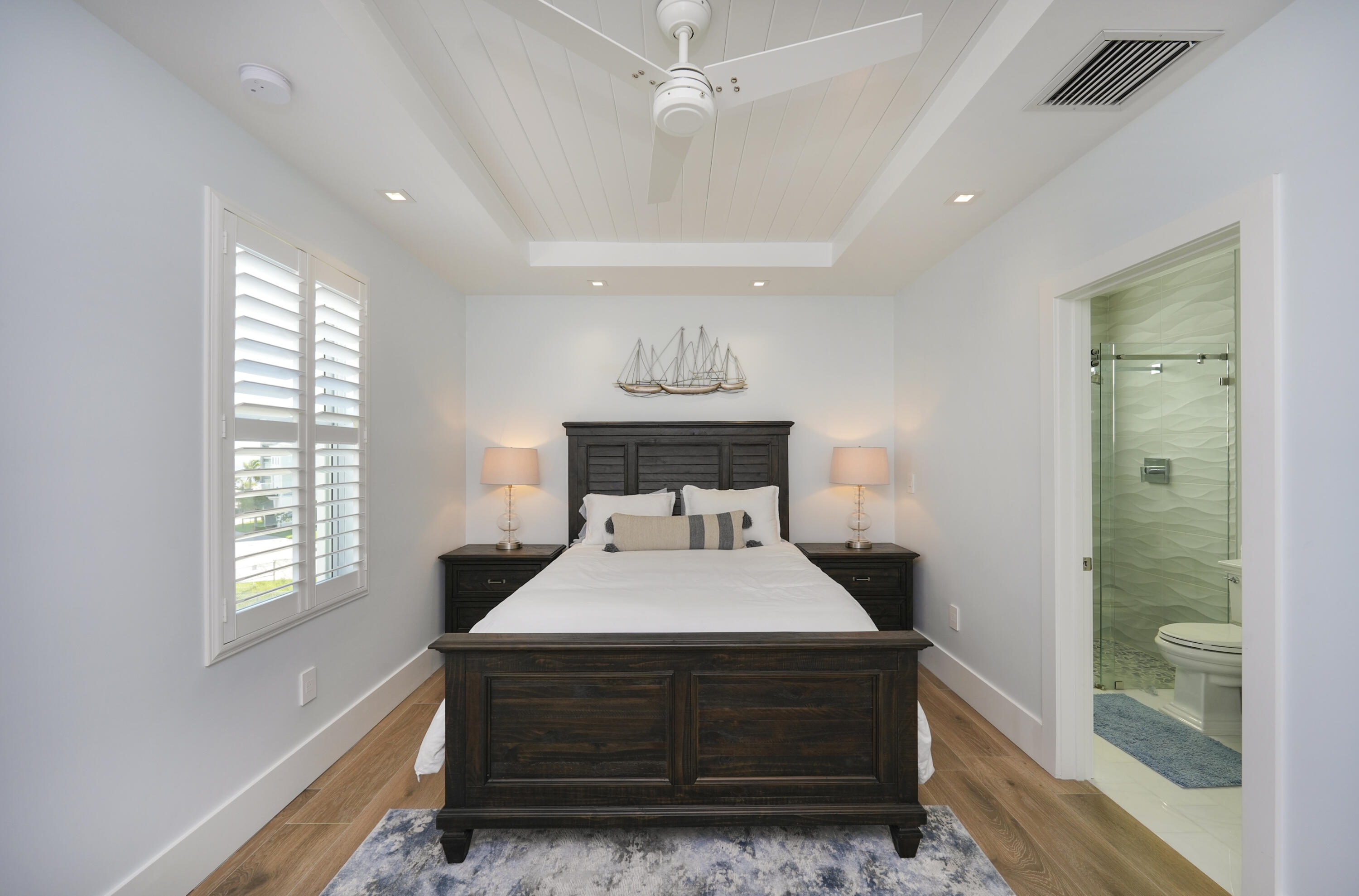 94825 Overseas Highway Unit: 77