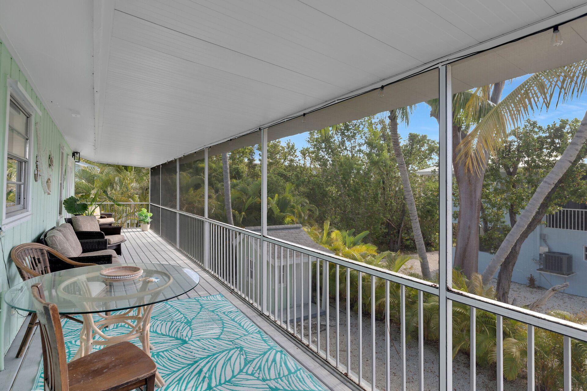 878 La Paloma Road