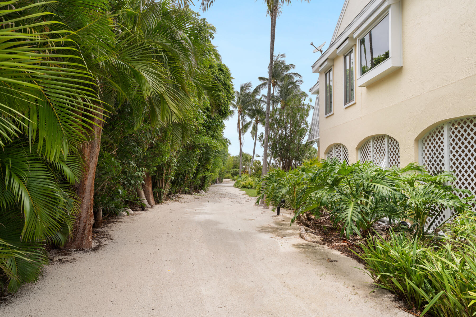 81250 Overseas Highway Unit: 1