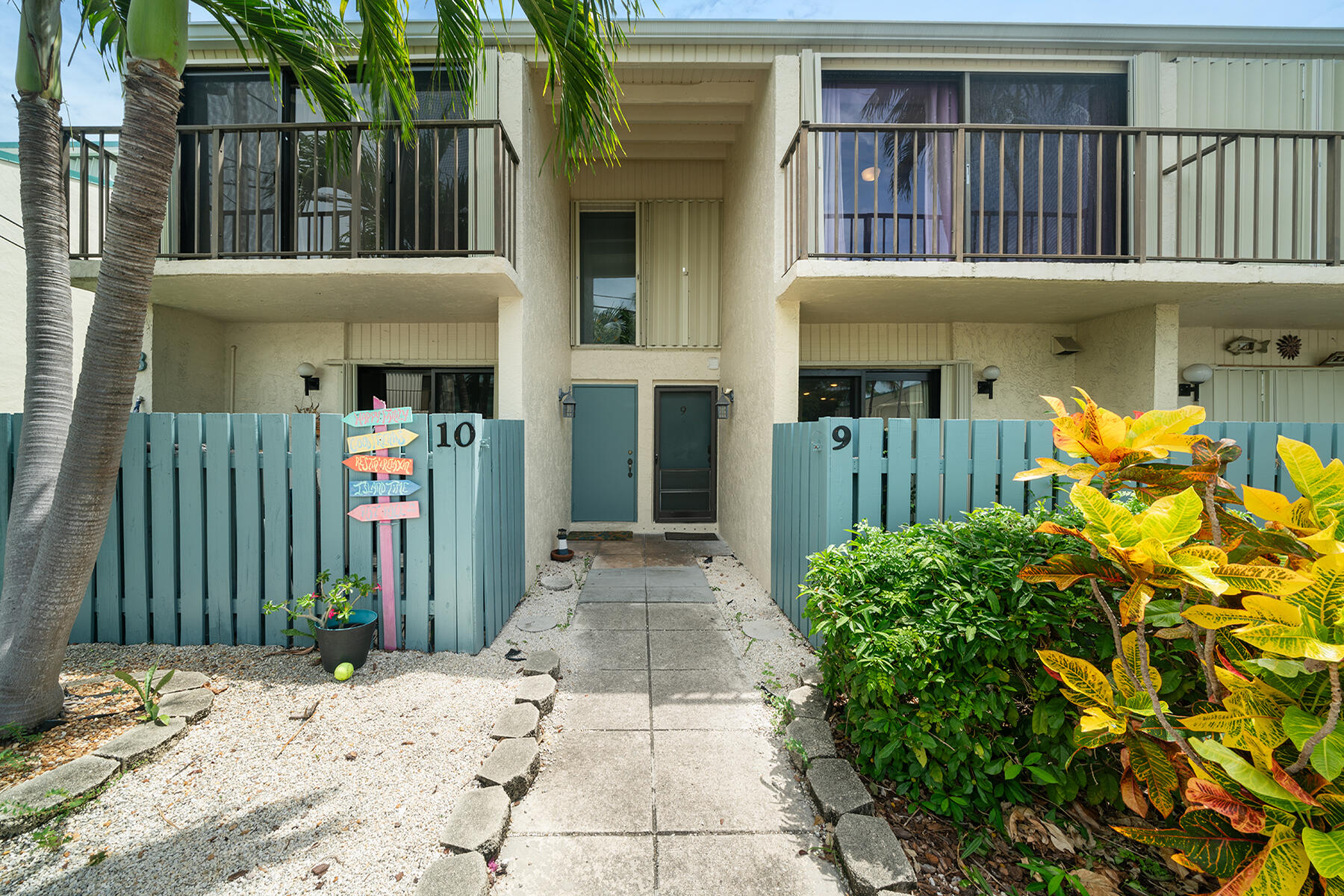 87200 Overseas Highway Unit: B9