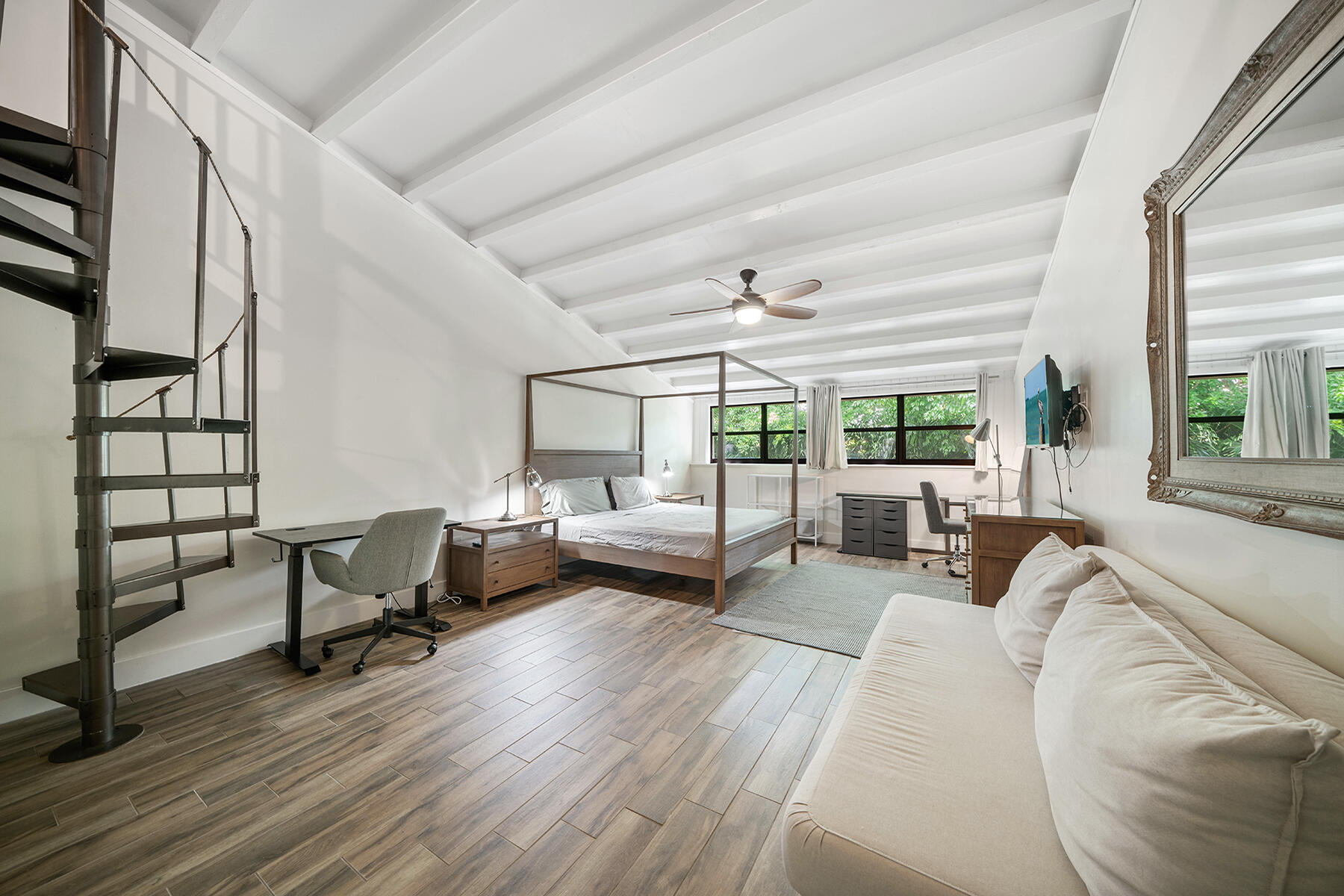 87200 Overseas Highway Unit: B9