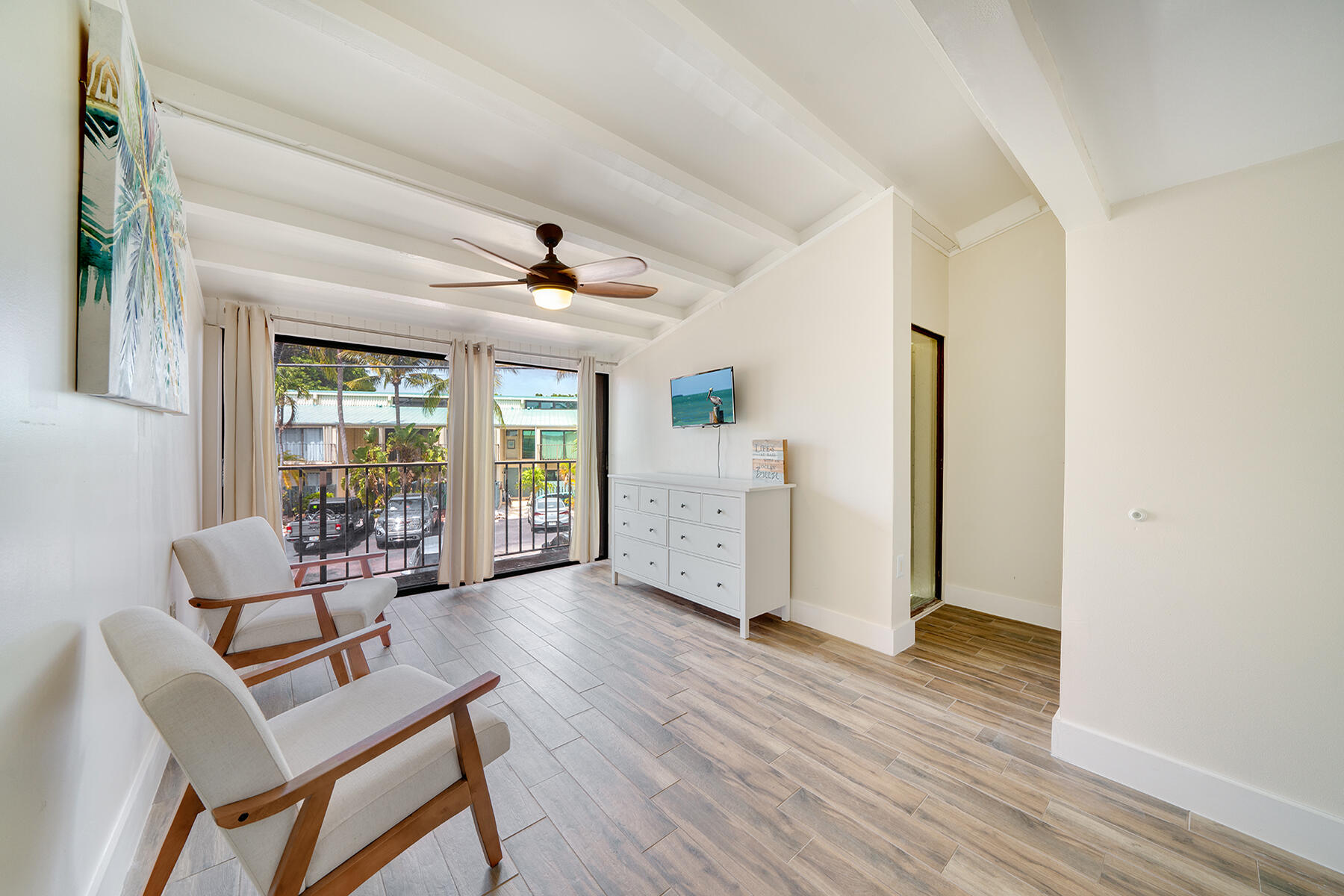 87200 Overseas Highway Unit: B9