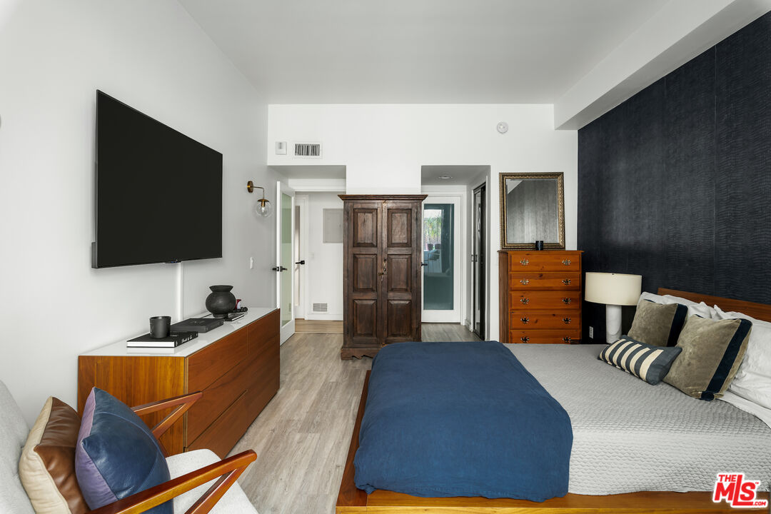 7250 Franklin Ave Unit: 112