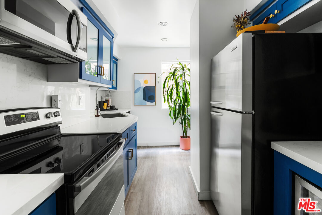7250 Franklin Ave Unit: 112