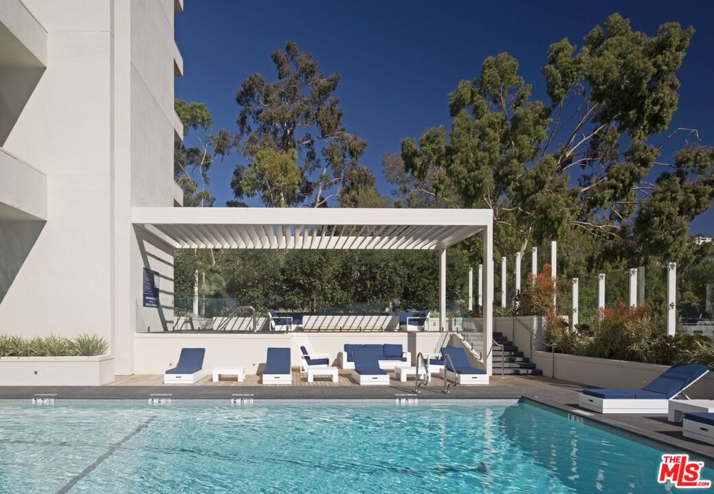 9255 Doheny Rd Unit: 2201
