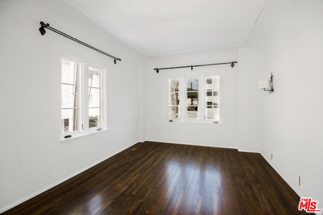 1302 N Sweetzer Ave Unit: 403