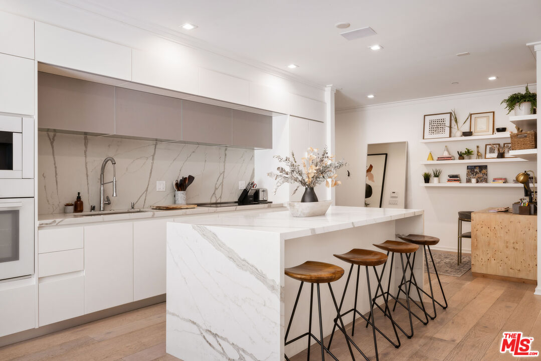 132 N Swall Dr Unit: 101